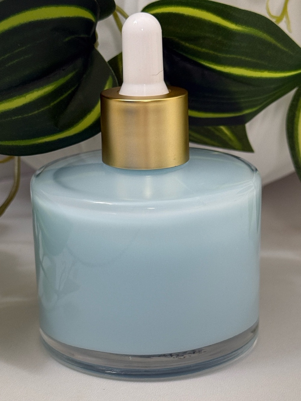 Truly GLASS SKIN Brighten + Smooth Face Serum — New/Never Opened - Picture 2 of 3